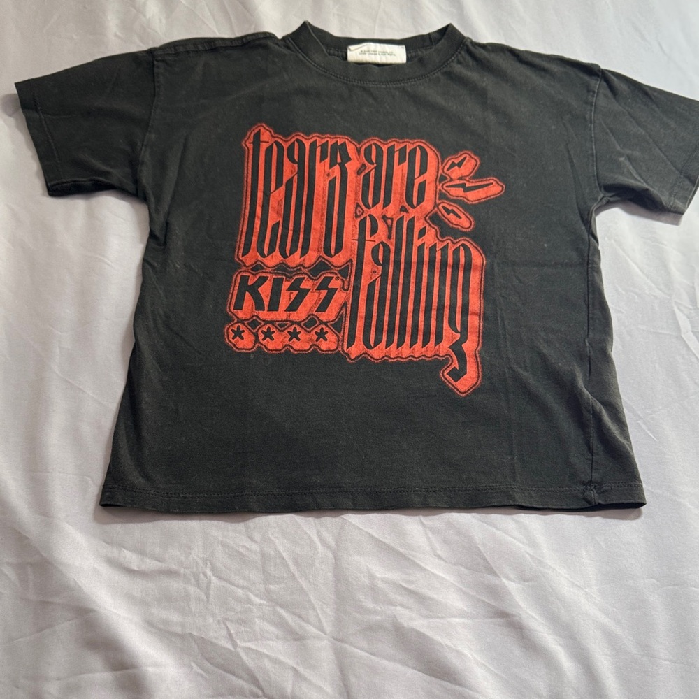 Cotton On Kids Kiss  Black Tee with Red Graphic